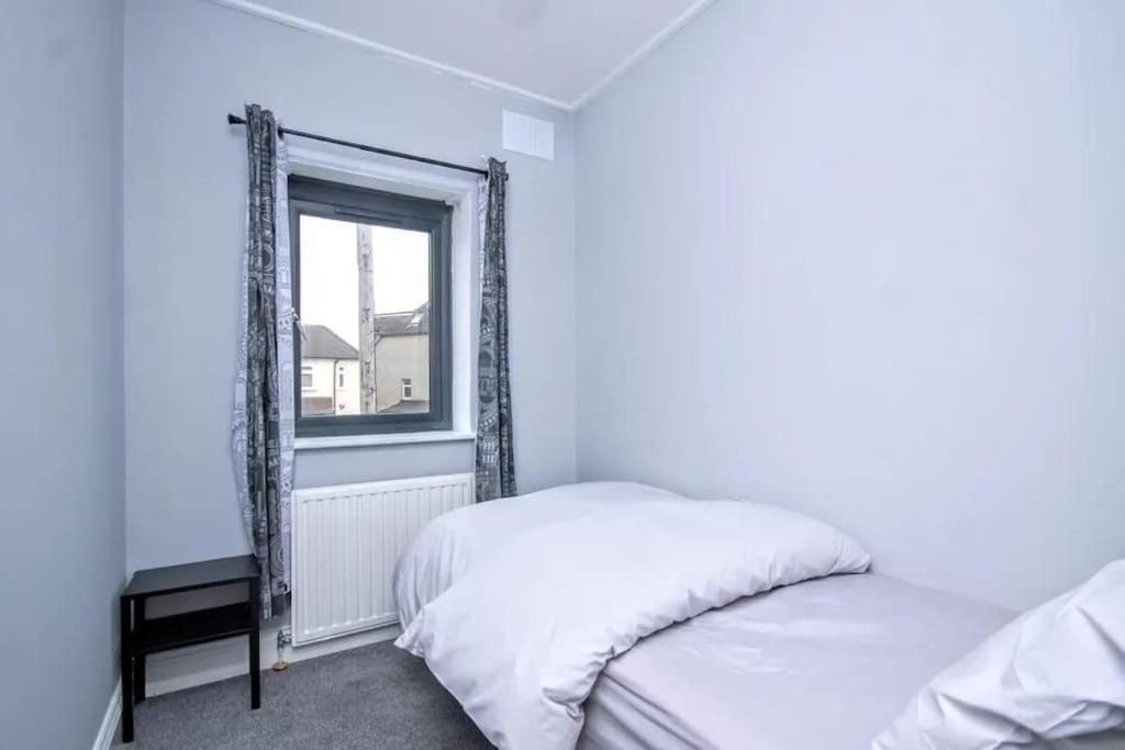 Beautiful Bright Three Bedroom House In Brighton And Hove With Free Parking Екстер'єр фото