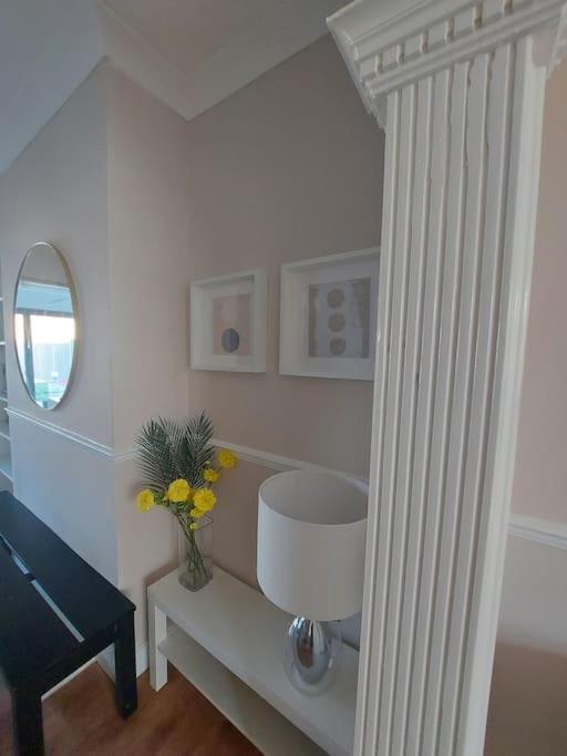 Beautiful Bright Three Bedroom House In Brighton And Hove With Free Parking Екстер'єр фото